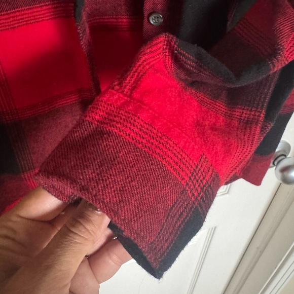 NWOT Old Navt Red and Black Plaid Button-Up Shirt Sz S - Picture 5 of 5
